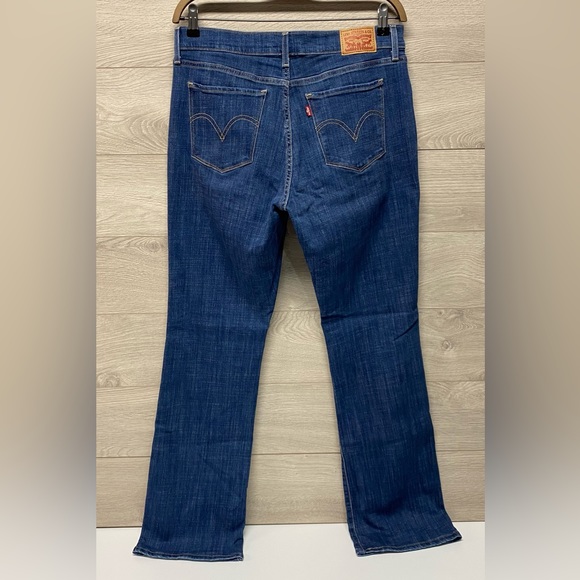 Levis Classic Bootcut Denim Jean - Picture 2 of 11